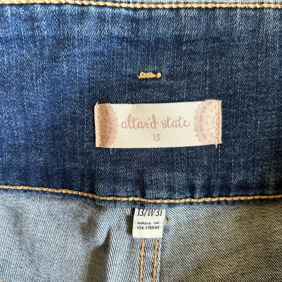 Altar’d State Jeans - Picture 4 of 4